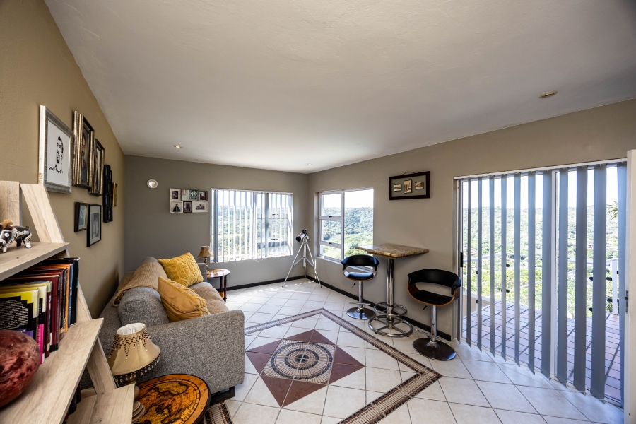 5 Bedroom Property for Sale in Gonubie North Eastern Cape